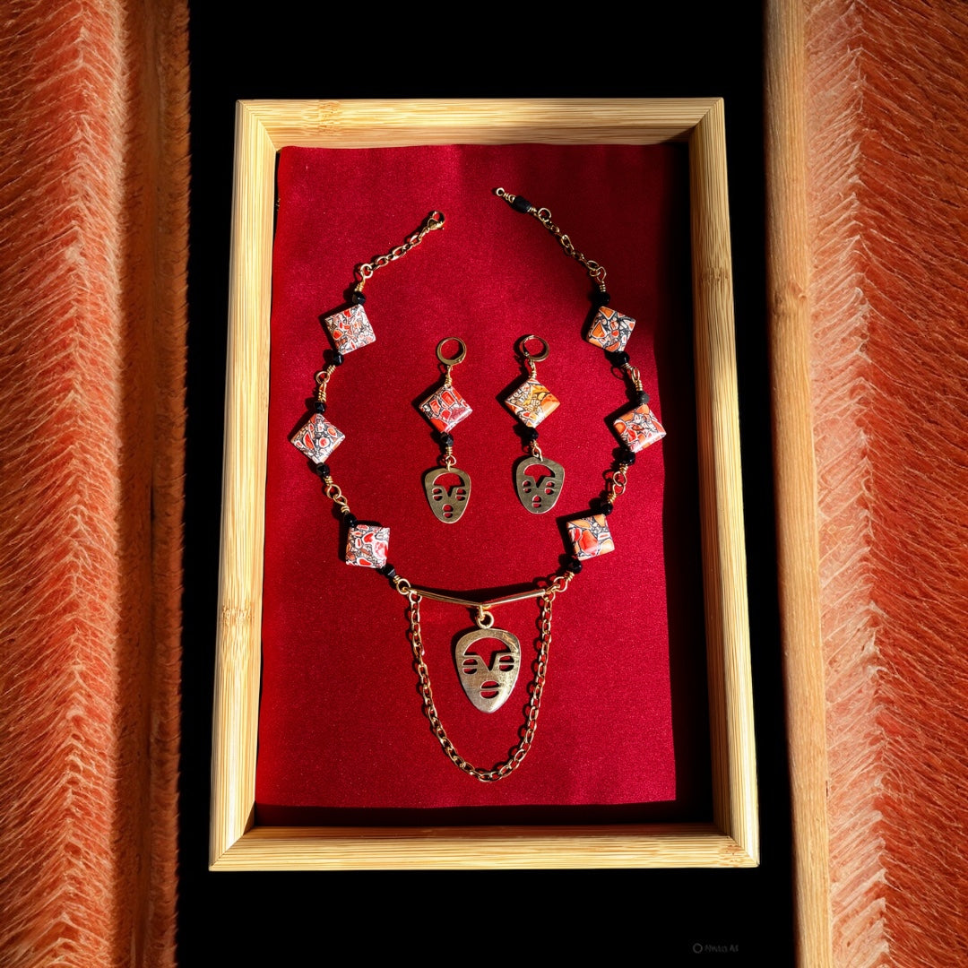El Niño Grande Necklace