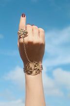 Nido de Flores Hand Harness Bracelet